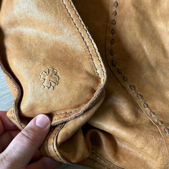 Vintage Y2K Lucky Brand Abbey Road Crossbody Purse - Sheep Leather - Camel Tan - Picture 6 of 11